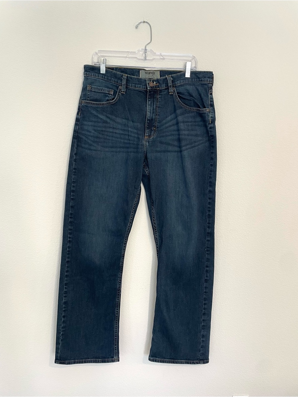 Wrangler Authentics Men's 34x30 Classic Straight Leg Stretch Jeans.